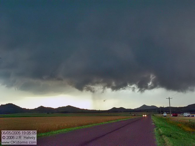 June 5, 2005 - Southwest Oklahoma, Snyder Tornado 20050605_190505_std.jpg