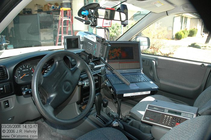 [#Beginning of Shooting Data Section]\nNikon D70s\nFocal Length: 18mm\nOptimize Image: \nColor Mode: Mode Ia (sRGB)\nLong Exposure NR: Off\n2006/03/28 14:10:17.8\nDigital Vari-Program: Auto\nWhite Balance: Auto\nTone Comp.: Auto\nCompressed RAW (12-bit)\nMetering Mode: Multi-Pattern\nAF Mode: AF-S\nHue Adjustment: 0�\nImage Size: Large (3008 x 2000)\n1/320 sec - F/3.5\nFlash Sync Mode: Front Curtain\nSaturation: Normal\nExposure Comp.: 0 EV\nAuto Flash Mode: Built-in TTL\nSharpening: Auto\nLens: 18-70mm F/3.5-4.5 G\nSensitivity: ISO 400\nAuto Flash Comp: 0 EV\nImage Comment:                                     \n[#End of Shooting Data Section]