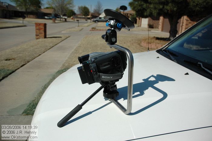 [#Beginning of Shooting Data Section]\nNikon D70s\nFocal Length: 18mm\nOptimize Image: \nColor Mode: Mode Ia (sRGB)\nLong Exposure NR: Off\n2006/03/28 14:19:39\nDigital Vari-Program: Night Portrait\nWhite Balance: Auto\nTone Comp.: Auto\nCompressed RAW (12-bit)\nMetering Mode: Multi-Pattern\nAF Mode: AF-S\nHue Adjustment: 0�\nImage Size: Large (3008 x 2000)\n1/8000 sec - F/3.5\nFlash Sync Mode: Not Attached\nSaturation: Normal\nExposure Comp.: 0 EV\nSharpening: Auto\nLens: 18-70mm F/3.5-4.5 G\nSensitivity: ISO 400\nAuto Flash Comp: 0 EV\nImage Comment:                                     \n[#End of Shooting Data Section]