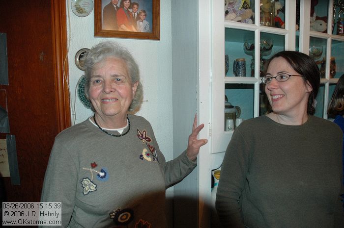 [#Beginning of Shooting Data Section]\nNikon D70s\nFocal Length: 18mm\nOptimize Image: \nColor Mode: Mode Ia (sRGB)\nLong Exposure NR: Off\n2006/03/26 15:15:39.8\nDigital Vari-Program: Auto\nWhite Balance: Auto\nTone Comp.: Auto\nCompressed RAW (12-bit)\nMetering Mode: Multi-Pattern\nAF Mode: AF-S\nHue Adjustment: 0�\nImage Size: Large (3008 x 2000)\n1/60 sec - F/3.5\nFlash Sync Mode: Front Curtain\nSaturation: Normal\nExposure Comp.: 0 EV\nAuto Flash Mode: Built-in TTL\nSharpening: Auto\nLens: 18-70mm F/3.5-4.5 G\nSensitivity: ISO 400\nAuto Flash Comp: 0 EV\nImage Comment:                                     \n[#End of Shooting Data Section]