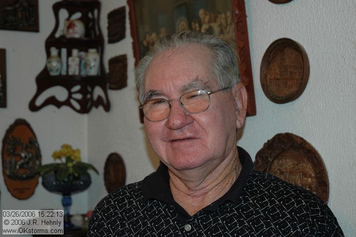 [#Beginning of Shooting Data Section]\nNikon D70s\nFocal Length: 46mm\nOptimize Image: \nColor Mode: Mode Ia (sRGB)\nLong Exposure NR: Off\n2006/03/26 15:22:13.2\nDigital Vari-Program: Auto\nWhite Balance: Auto\nTone Comp.: Auto\nCompressed RAW (12-bit)\nMetering Mode: Multi-Pattern\nAF Mode: AF-S\nHue Adjustment: 0�\nImage Size: Large (3008 x 2000)\n1/60 sec - F/4.5\nFlash Sync Mode: Front Curtain\nSaturation: Normal\nExposure Comp.: 0 EV\nAuto Flash Mode: Built-in TTL\nSharpening: Auto\nLens: 18-70mm F/3.5-4.5 G\nSensitivity: ISO 400\nAuto Flash Comp: 0 EV\nImage Comment:                                     \n[#End of Shooting Data Section]