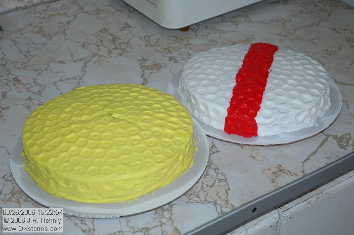 [#Beginning of Shooting Data Section]\nNikon D70s\nFocal Length: 46mm\nOptimize Image: \nColor Mode: Mode Ia (sRGB)\nLong Exposure NR: Off\n2006/03/26 15:22:57\nDigital Vari-Program: Auto\nWhite Balance: Auto\nTone Comp.: Auto\nCompressed RAW (12-bit)\nMetering Mode: Multi-Pattern\nAF Mode: AF-S\nHue Adjustment: 0�\nImage Size: Large (3008 x 2000)\n1/60 sec - F/4.5\nFlash Sync Mode: Front Curtain\nSaturation: Normal\nExposure Comp.: 0 EV\nAuto Flash Mode: Built-in TTL\nSharpening: Auto\nLens: 18-70mm F/3.5-4.5 G\nSensitivity: ISO 400\nAuto Flash Comp: 0 EV\nImage Comment:                                     \n[#End of Shooting Data Section]