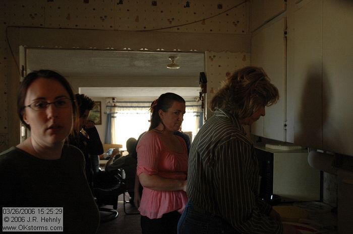 [#Beginning of Shooting Data Section]\nNikon D70s\nFocal Length: 24mm\nOptimize Image: \nColor Mode: Mode Ia (sRGB)\nLong Exposure NR: Off\n2006/03/26 15:25:29.8\nDigital Vari-Program: Auto\nWhite Balance: Auto\nTone Comp.: Auto\nCompressed RAW (12-bit)\nMetering Mode: Multi-Pattern\nAF Mode: AF-S\nHue Adjustment: 0�\nImage Size: Large (3008 x 2000)\n1/50 sec - F/3.8\nFlash Sync Mode: Front Curtain\nSaturation: Normal\nExposure Comp.: 0 EV\nAuto Flash Mode: None\nSharpening: Auto\nLens: 18-70mm F/3.5-4.5 G\nSensitivity: ISO 400\nAuto Flash Comp: 0 EV\nImage Comment:                                     \n[#End of Shooting Data Section]