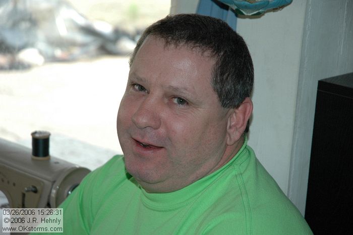 [#Beginning of Shooting Data Section]\nNikon D70s\nFocal Length: 70mm\nOptimize Image: \nColor Mode: Mode Ia (sRGB)\nLong Exposure NR: Off\n2006/03/26 15:26:31.9\nDigital Vari-Program: Auto\nWhite Balance: Auto\nTone Comp.: Auto\nCompressed RAW (12-bit)\nMetering Mode: Multi-Pattern\nAF Mode: AF-S\nHue Adjustment: 0�\nImage Size: Large (3008 x 2000)\n1/160 sec - F/4.5\nFlash Sync Mode: Front Curtain\nSaturation: Normal\nExposure Comp.: 0 EV\nAuto Flash Mode: Built-in TTL\nSharpening: Auto\nLens: 18-70mm F/3.5-4.5 G\nSensitivity: ISO 400\nAuto Flash Comp: 0 EV\nImage Comment:                                     \n[#End of Shooting Data Section]