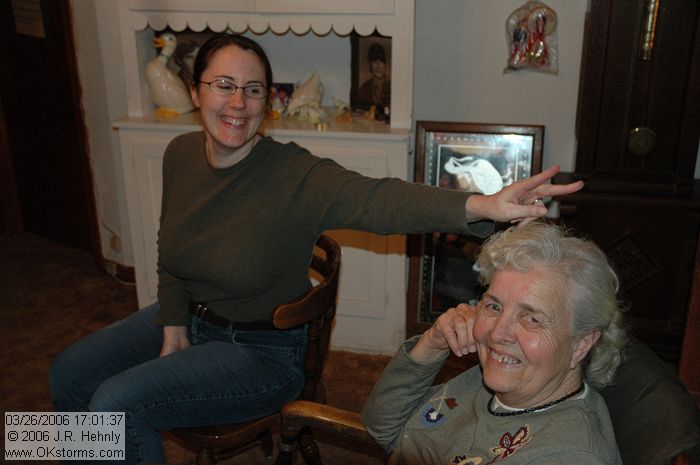 [#Beginning of Shooting Data Section]\nNikon D70s\nFocal Length: 27mm\nOptimize Image: \nColor Mode: Mode Ia (sRGB)\nLong Exposure NR: Off\n2006/03/26 17:01:37.8\nDigital Vari-Program: Auto\nWhite Balance: Auto\nTone Comp.: Auto\nCompressed RAW (12-bit)\nMetering Mode: Multi-Pattern\nAF Mode: AF-S\nHue Adjustment: 0�\nImage Size: Large (3008 x 2000)\n1/60 sec - F/3.8\nFlash Sync Mode: Front Curtain\nSaturation: Normal\nExposure Comp.: 0 EV\nAuto Flash Mode: Built-in TTL\nSharpening: Auto\nLens: 18-70mm F/3.5-4.5 G\nSensitivity: ISO 400\nAuto Flash Comp: 0 EV\nImage Comment:                                     \n[#End of Shooting Data Section]