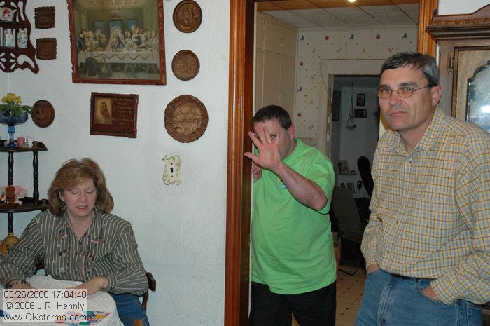 [#Beginning of Shooting Data Section]\nNikon D70s\nFocal Length: 31mm\nOptimize Image: \nColor Mode: Mode Ia (sRGB)\nLong Exposure NR: Off\n2006/03/26 17:04:48.7\nDigital Vari-Program: Auto\nWhite Balance: Auto\nTone Comp.: Auto\nCompressed RAW (12-bit)\nMetering Mode: Multi-Pattern\nAF Mode: AF-S\nHue Adjustment: 0�\nImage Size: Large (3008 x 2000)\n1/60 sec - F/4\nFlash Sync Mode: Front Curtain\nSaturation: Normal\nExposure Comp.: 0 EV\nAuto Flash Mode: Built-in TTL\nSharpening: Auto\nLens: 18-70mm F/3.5-4.5 G\nSensitivity: ISO 400\nAuto Flash Comp: 0 EV\nImage Comment:                                     \n[#End of Shooting Data Section]