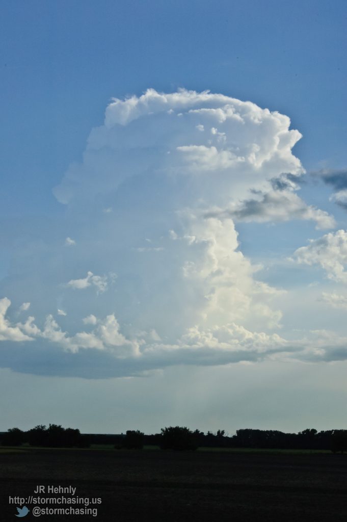No severe weather today, just weak thunderstorms. Impressive looking 'mushroom cloud' cell near great Bend - 6/1/2009 6:36:39 PM - Hoisington, Kansas - USA - 