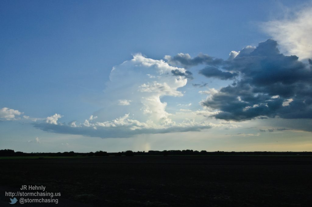 No severe weather today, just weak thunderstorms. Impressive looking 'mushroom cloud' cell near great Bend - 6/1/2009 6:41:54 PM - Hoisington, Kansas - USA - 