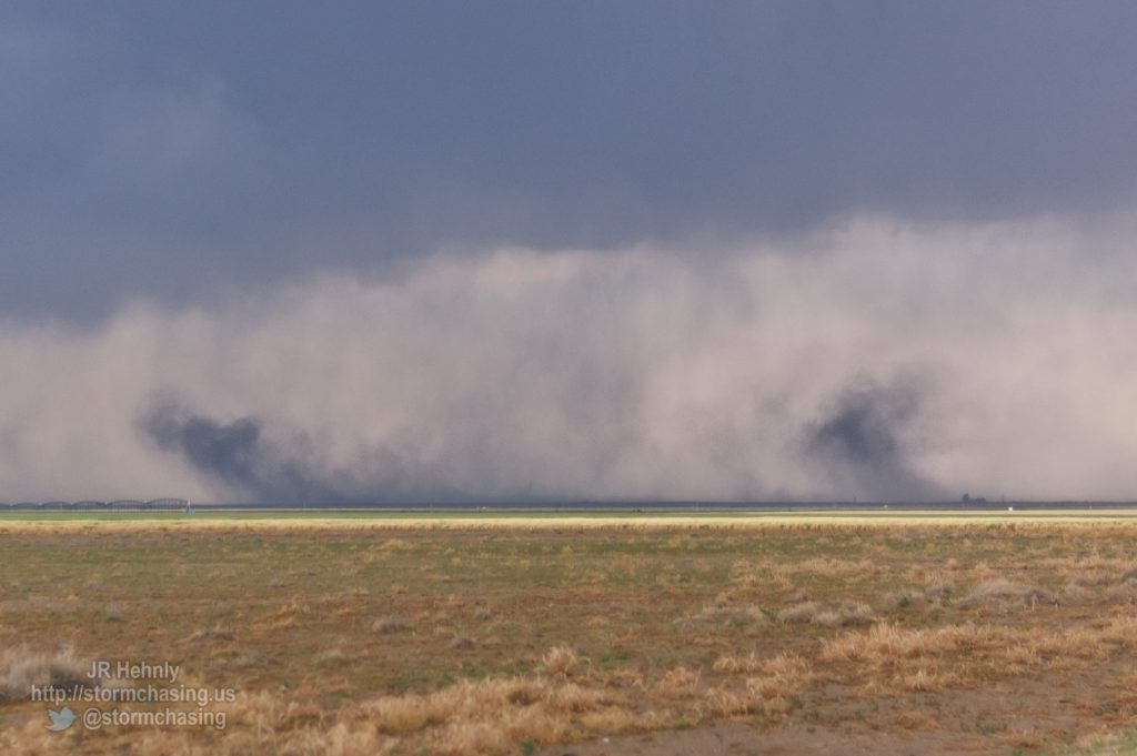 The storm produced multiple gustnadoes - 5/17/2012 5:24:26 PM - Ulysses, Kansas - USA - 