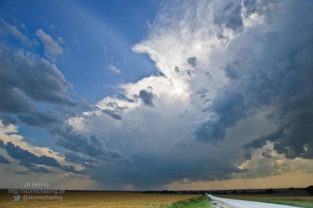 Targeting storm developing to my southwest - 5/27/2012 6:00:21 PM - Gaylord, Kansas - USA - 