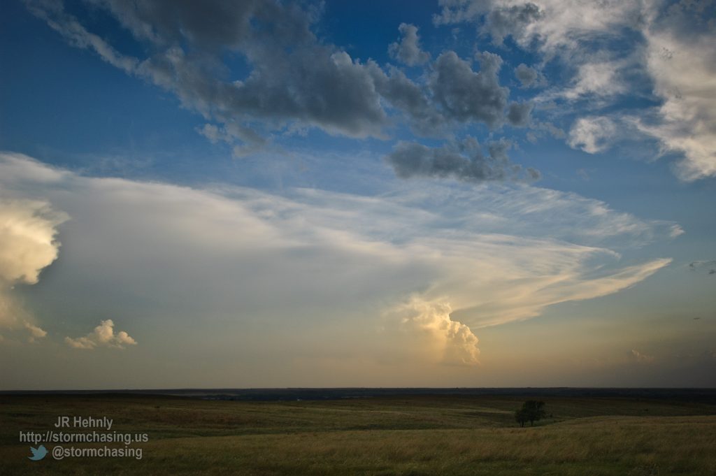 Nice storm and anvil to my south - 5/27/2012 8:01:52 PM - Harlan, Kansas - USA - 