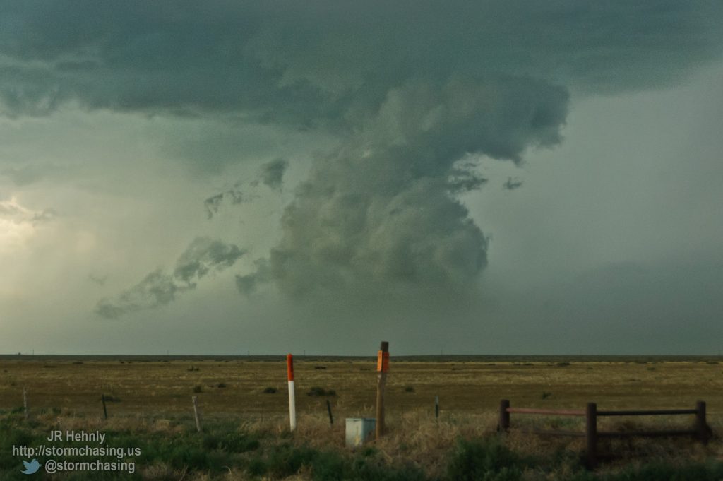 Contiued ragged lowering to my west. The storm is moving quickly south - 6/1/2012 5:57:17 PM - Dalhart, Texas - USA - 