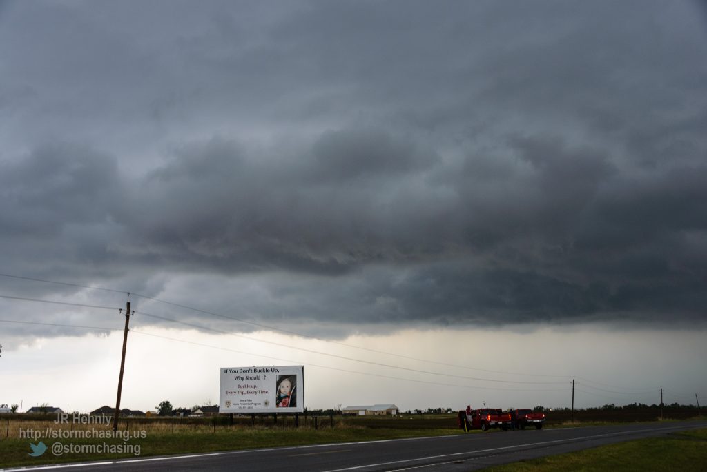 Storm loses its lowering and tornado threat just as it comes into Apache. - 5/7/2014 7:42:26 PM - U.S. 62 - Apache, Oklahoma - 