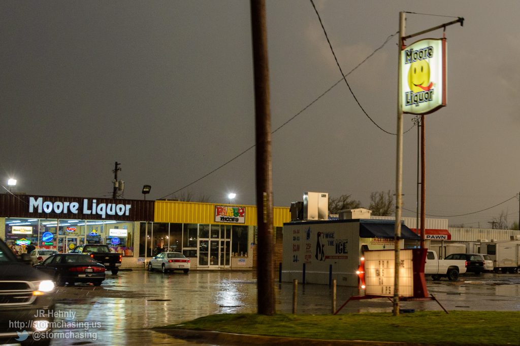 The first test of the new Moore Liquor marquee sign, and it has survived. The old one had to be replaced after the May 31, 2013 storms. - 3/25/2015 7:36:12 PM - Southwest 4th Street - Moore, Oklahoma - 