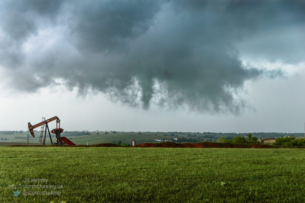 Watching wall cloud and occasional funnels form west of Chickasha. - 5/6/2015 3:40:11 PM - Pioneer Road - Chickasha, Oklahoma - 