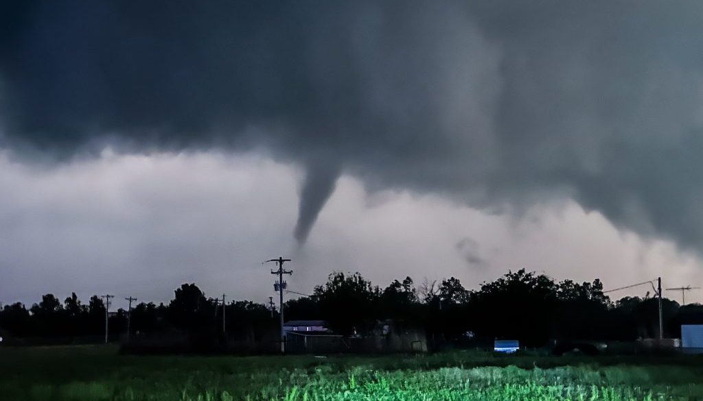 As it approached Goldsby I was finally able to capture a couple tornado touchdowns as the storm passed over Cole. - 5/11/2023 8:43:44 PM - South Main Avenue - Goldsby, Oklahoma - 